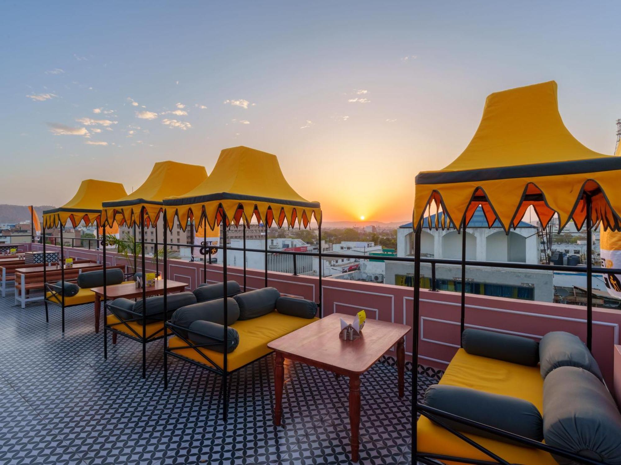 The Hosteller Jaipur, Mi Road Екстериор снимка